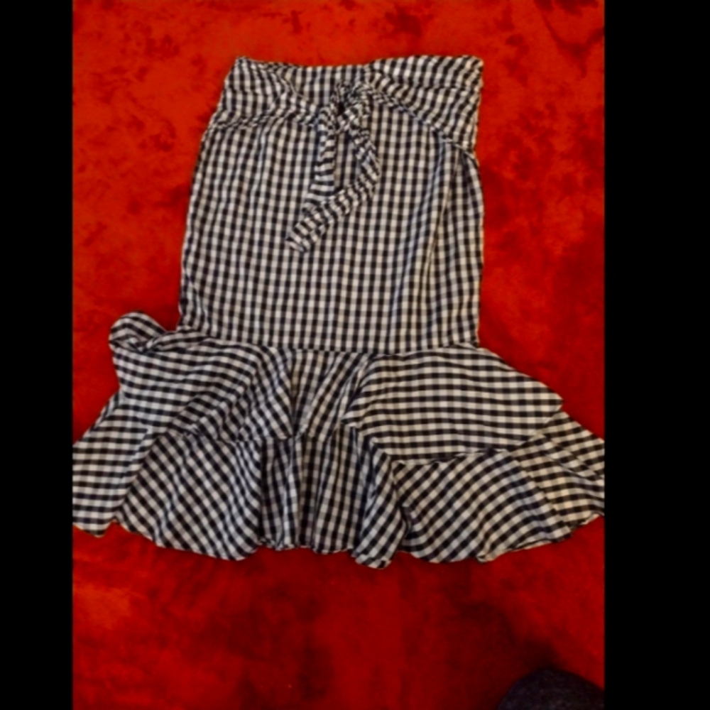 Cute  Vintage Looking long skirt